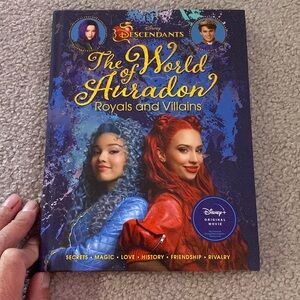Disney Descendants Book
